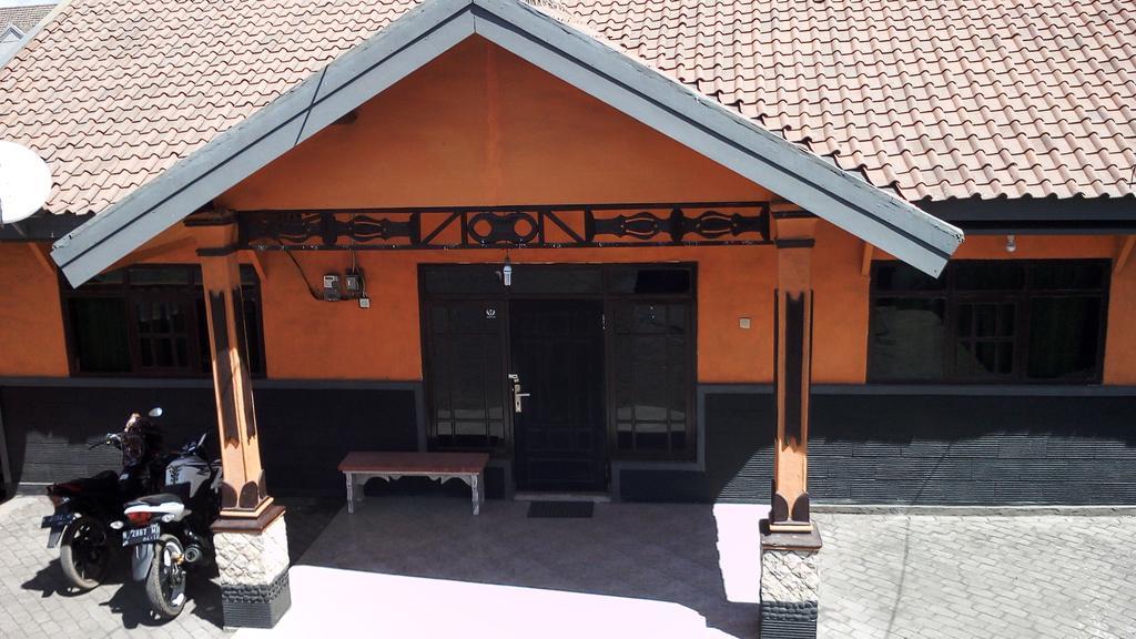 Sedulur Homestay Бромо Екстер'єр фото